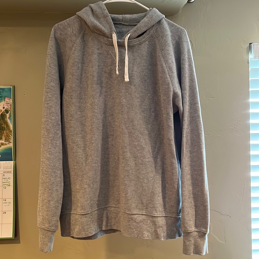 GAP sweatshirt